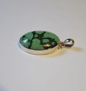 Nieuw een prachtige zilveren hanger met een mooie Turkoois edelsteen kopen? Bied vanaf 65!