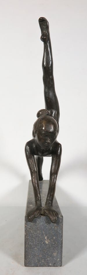 Jos Oehlen - Sierlijke brons van een turnster kopen? Bied vanaf 350!