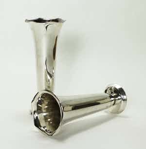 WMF - 2 verzilverde solifleur vaasjes verkocht voor € 1!