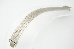Vintage jaren 60 wit-gouden 14 krt unisex Armband - flexibele gematteerde band kopen? Bied vanaf 1360!