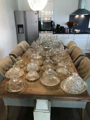 Niet of onleesbaar gesigneerd - Kaasstolpen verkocht voor € 1!