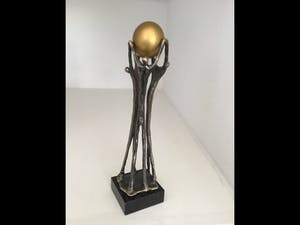 Corry Ammerlaan - Sculptuur “ Gebundelde samenwerking “ kopen? Bied vanaf 30!