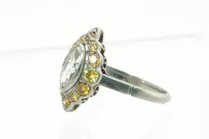 1341 - Bijzondere 1920  Platina (PT) Markies-ring totaal 0.90ct (cognac)diamant. kopen? Bied vanaf 420!
