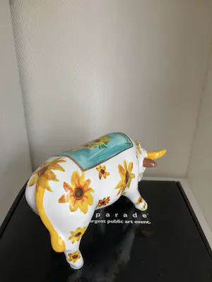 Marianne Bey - Sunflowers / Van Gogh / Cowparade kopen? Bied vanaf 1!