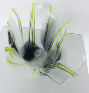 Willem Heesen - Glasobject, Grote wit / zwarte vaas met gele strepen kopen? Bied vanaf 250!