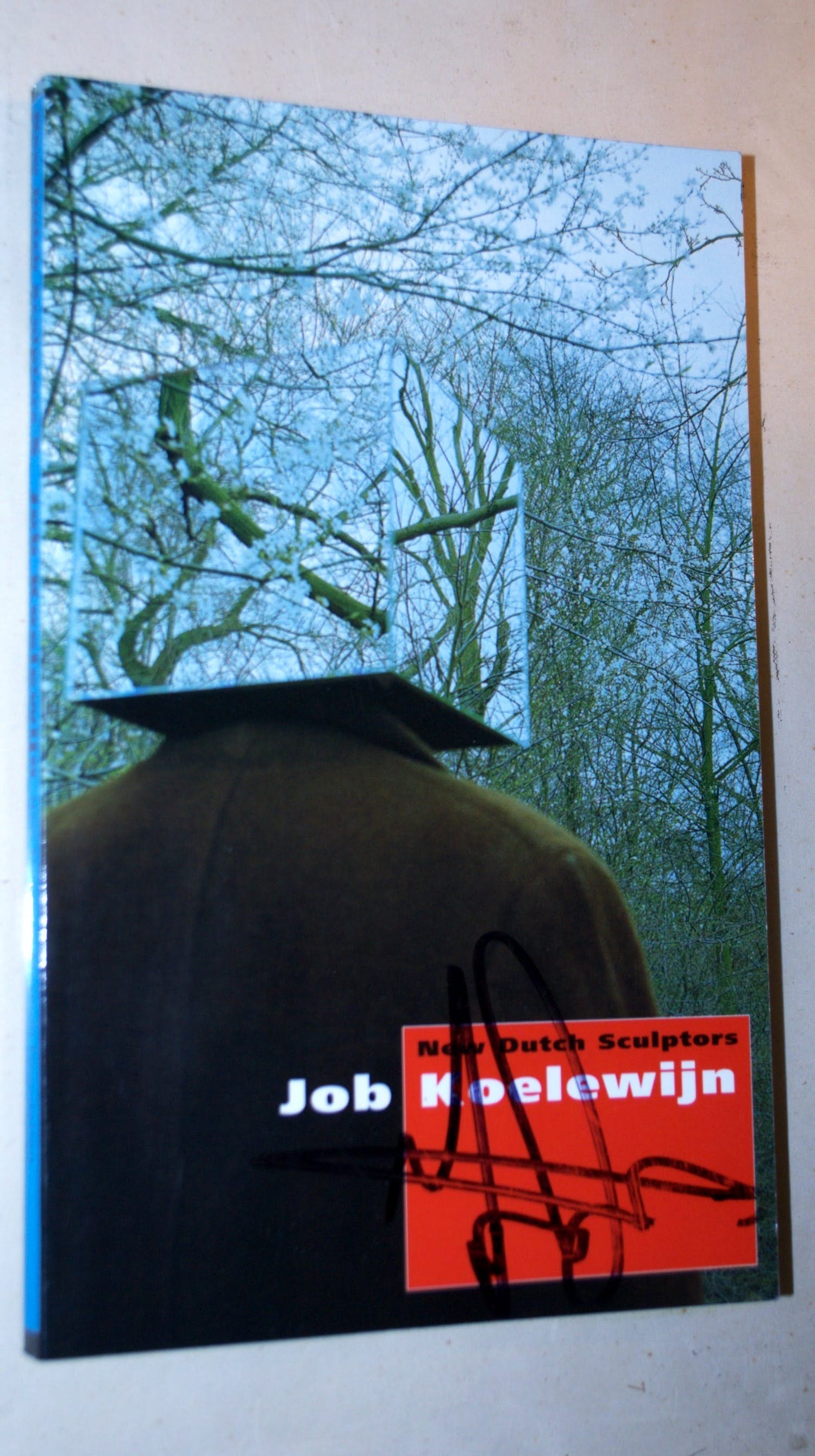 Job Koelewijn - boek: New Dutch Sculptors - gesigneerd verkocht voor € 12!