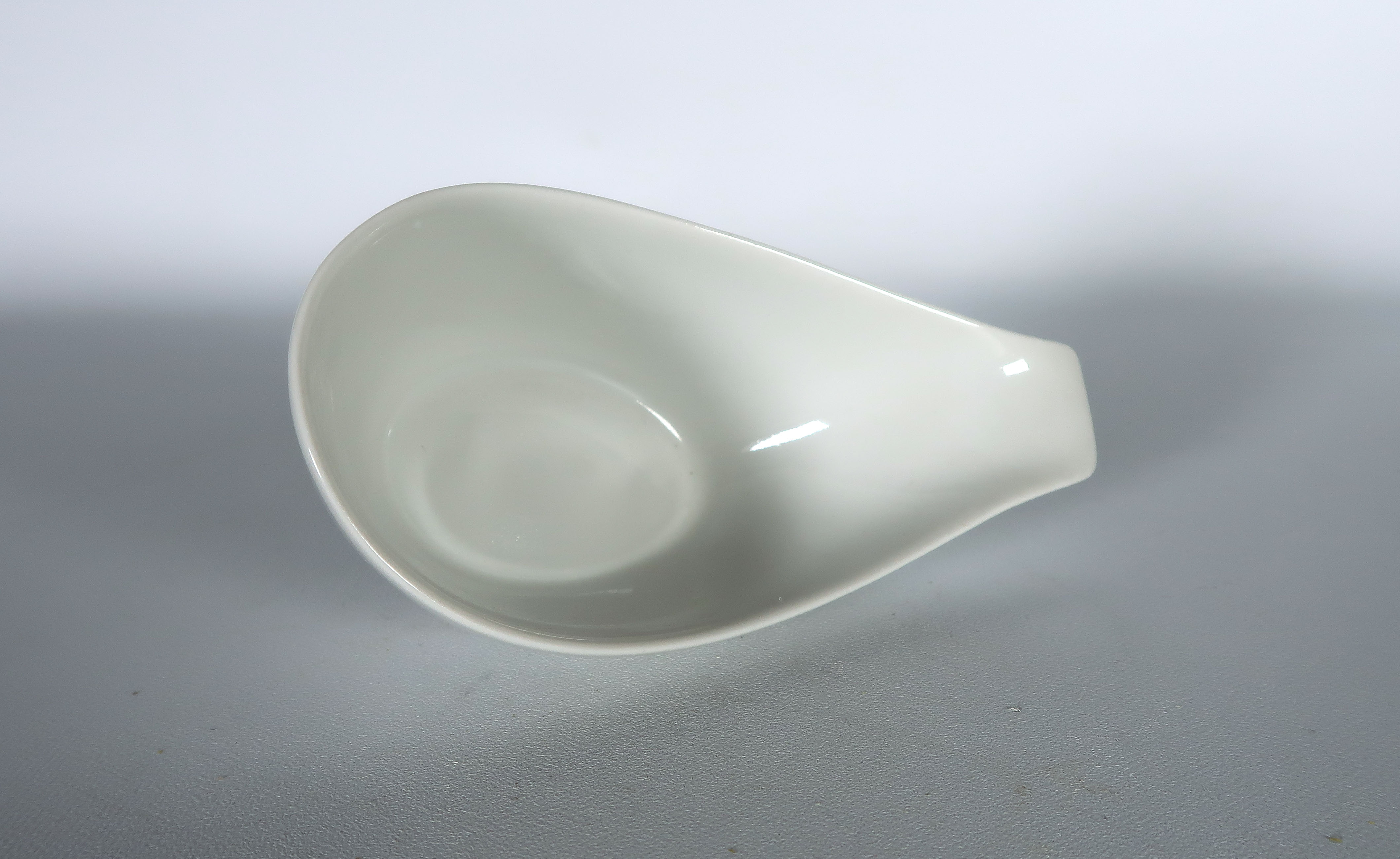 N.V. Porselein- en Tegelfabriek Mosa - Porselein, Koffiepot met roomstel ''Noblesse'' kopen? Bied vanaf 15!