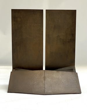 Niet of onleesbaar gesigneerd - Duits bronzen boekwerk kopen? Bied vanaf 1!