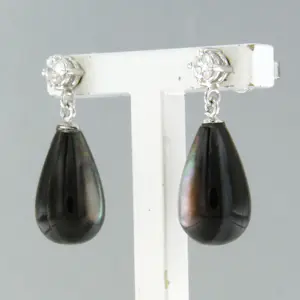 18k witgouden oorhangers met parelmoer en briljant geslepen diamant tot. 0.20ct kopen? Bied vanaf 310!