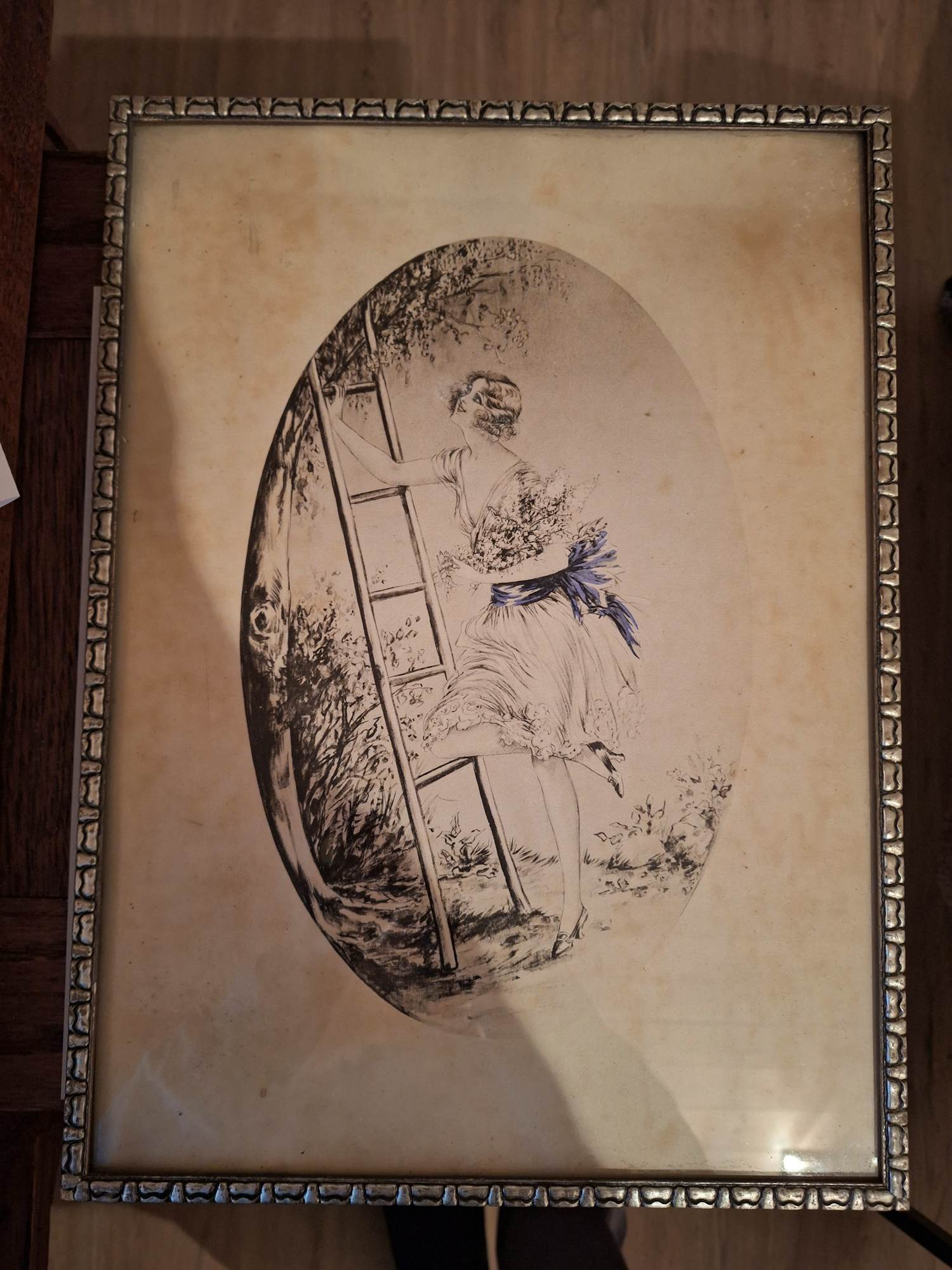 Nelly Degouy - Vrouw bij ladder met bos bloemen kopen? Bied vanaf 35!