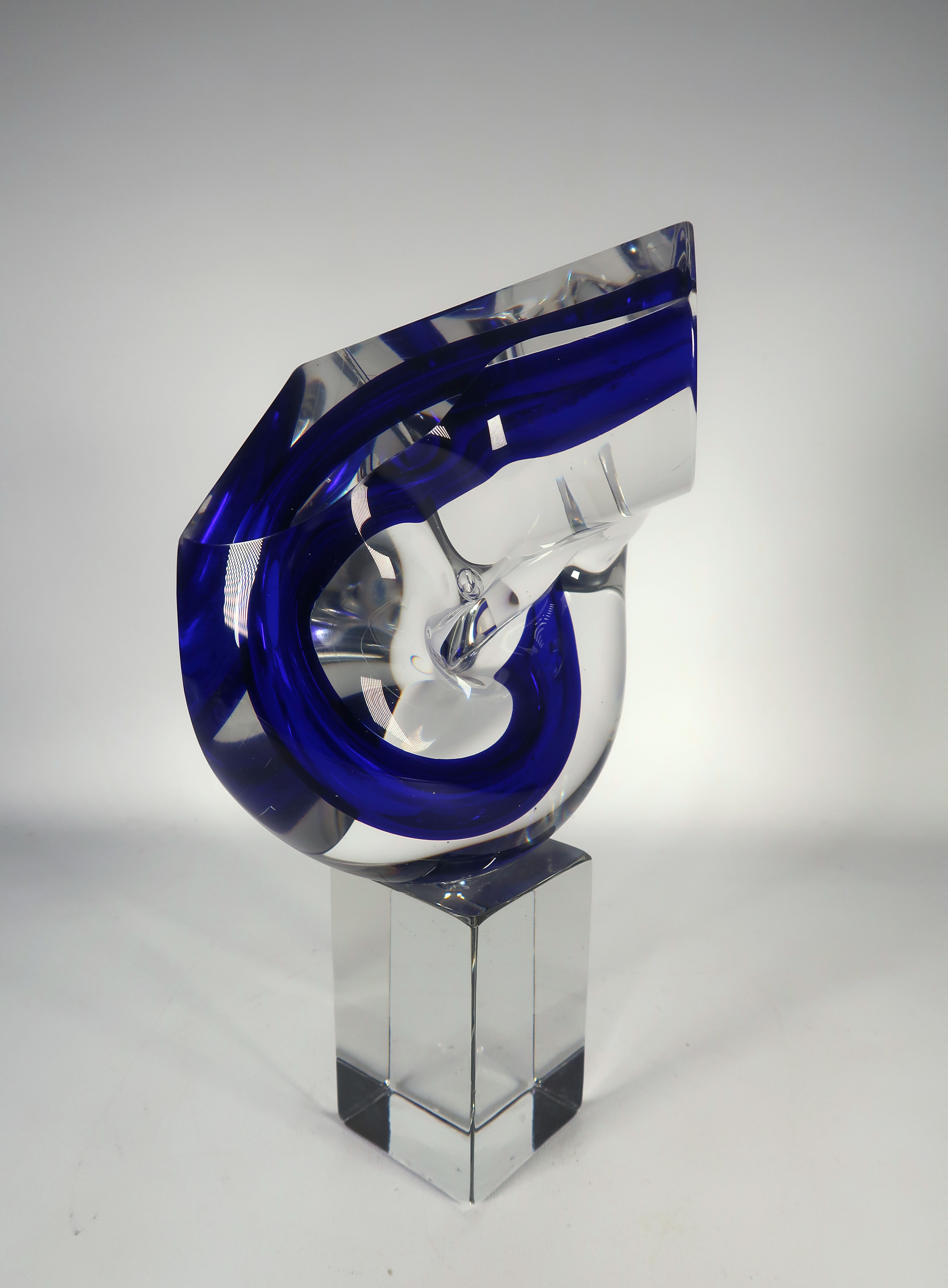 Niet of onleesbaar gesigneerd - Glas, Vrijgevormd object kopen? Bied vanaf 1!