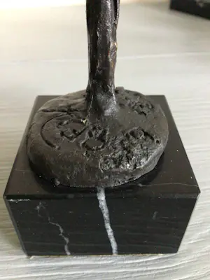 Klaas van den Berg - Zeldzaam sculptuur ( Titel onbekend) kopen? Bied vanaf 155!