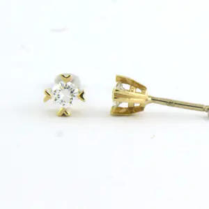 18k geel gouden solitair oorknoppen met briljant geslepen diamant tot. 0,22ct. kopen? Bied vanaf 240!