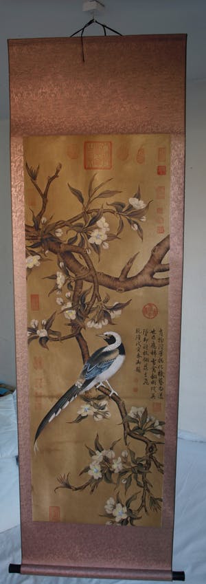 Niet of onleesbaar gesigneerd - Japanse of Chinese scroll, “Vogel op tak” - Aquarelverf en inkt op papier kopen? Bied vanaf 1!