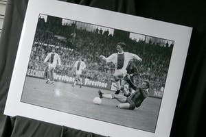 Pim Westerweel - 'Flying Johan' - Johan Cruyff 1969 Ajax-Haarlem kopen? Bied vanaf 109!