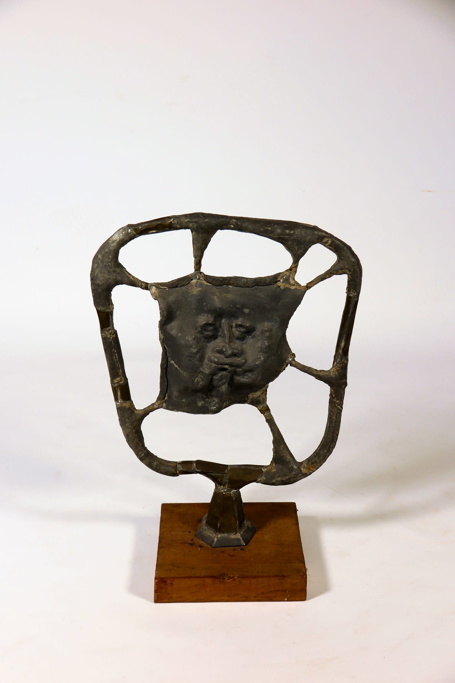 Peter de Korte - Beeld van lood en metaal, Ik probeer me mijn oom te herinneren kopen? Bied vanaf 1!