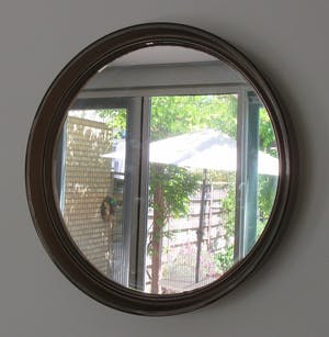Niet of onleesbaar gesigneerd - Vintage smoked glass brown round mid century modern Space Age French plastic mir kopen? Bied vanaf 1!