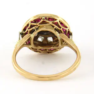 18k bicolour gouden ring met parel en erom heen robijn en roos diamanten kopen? Bied vanaf 500!