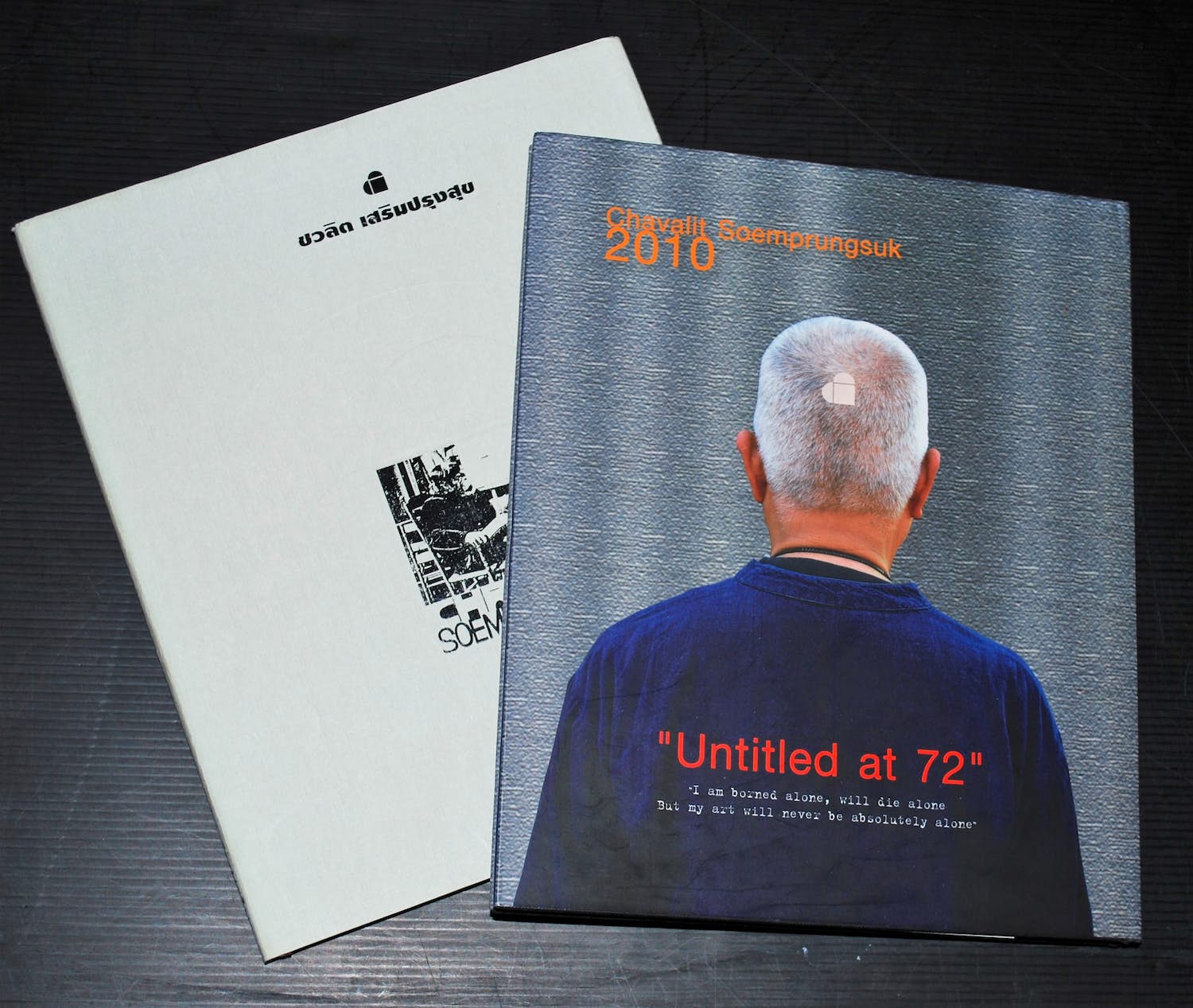 Chavalit Soemprungsuk - 2 boeken, 1x gesigneerd in 2017 verkocht voor € 50!