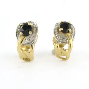 14k bicolour  gouden oorknoppen met saffier en single cut geslepen diamant kopen? Bied vanaf 125!