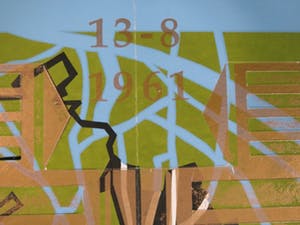 Gea Grevink - Zeefdruk met pop up, Berlin Hauptstadt der DDR kopen? Bied vanaf 1!