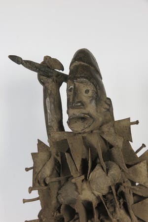 Bakongo - Nkisi beeld / Spijkerbeeld met speer in de hand kopen? Bied vanaf 1!