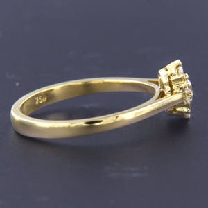18K Goud - geel gouden ring bezet met briljant geslepen diamant kopen? Bied vanaf 550!