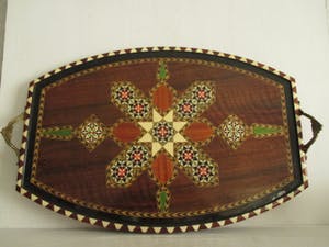 Curiosa - Twee intarsia dienbladen kopen? Bied vanaf 1!