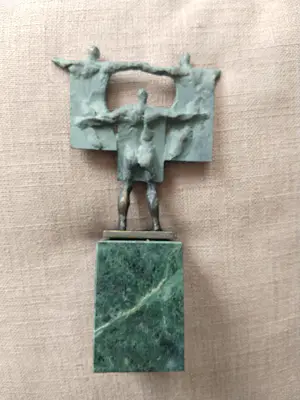 Corry Ammerlaan - Gestileerde figuren in verbondenheid kopen? Bied vanaf 50!