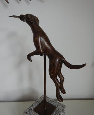 Brons (Onbekend) - Springende hond kopen? Bied vanaf 45!