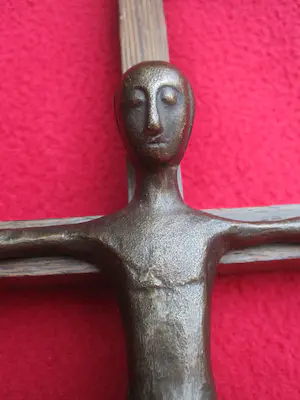 Heiligenbeeld - Modern kruisbeeld. kopen? Bied vanaf 25!