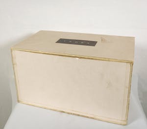 Frits Gramberg - Loden object, Thora 3 'Of dat ze honger heeft...' kopen? Bied vanaf 1!