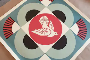 AcheterShepard Fairey - GEOMETRIC DOVE -BLUE- SIGNED OFFSET LITHOGRAPH? Enchérissez de 1!