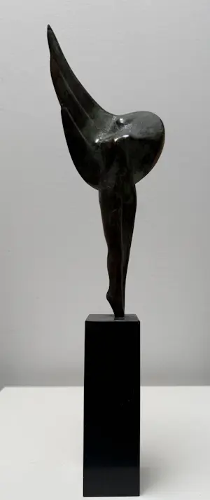 Ruurd Hallema - bronzen sculptuur | 'Engel' | Hardstenen sokkel kopen? Bied vanaf 350!