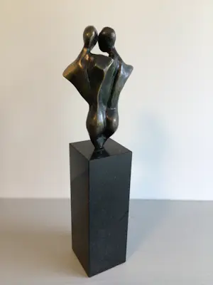 Joop van Nugteren - Sculptuur “ Schouder aan schouder “ kopen? Bied vanaf 119!