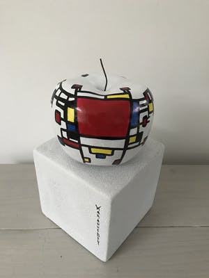 Marianne Bey - Like Apple / Mondriaan style kopen? Bied vanaf 50!