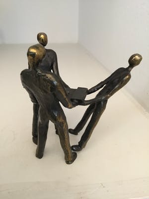 Corry Ammerlaan - Sculptuur “ Samen “ kopen? Bied vanaf 35!