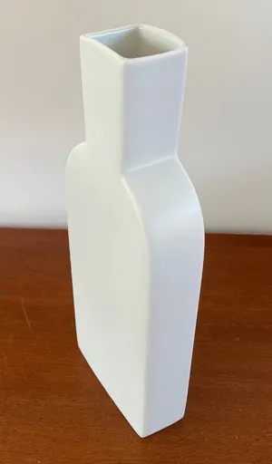 Rosamunde Nairac - Twee porseleinen design vazen voor Rosenthal kopen? Bied vanaf 80!