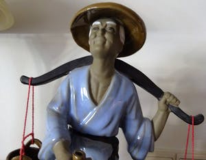 Niet of onleesbaar gesigneerd - Chinese man met werktuig kopen? Bied vanaf 1!