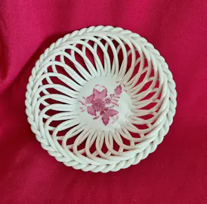 Porseleinfabriek Herend - Handgemaakt gevlochten mandje, porselein kopen? Bied vanaf 35!