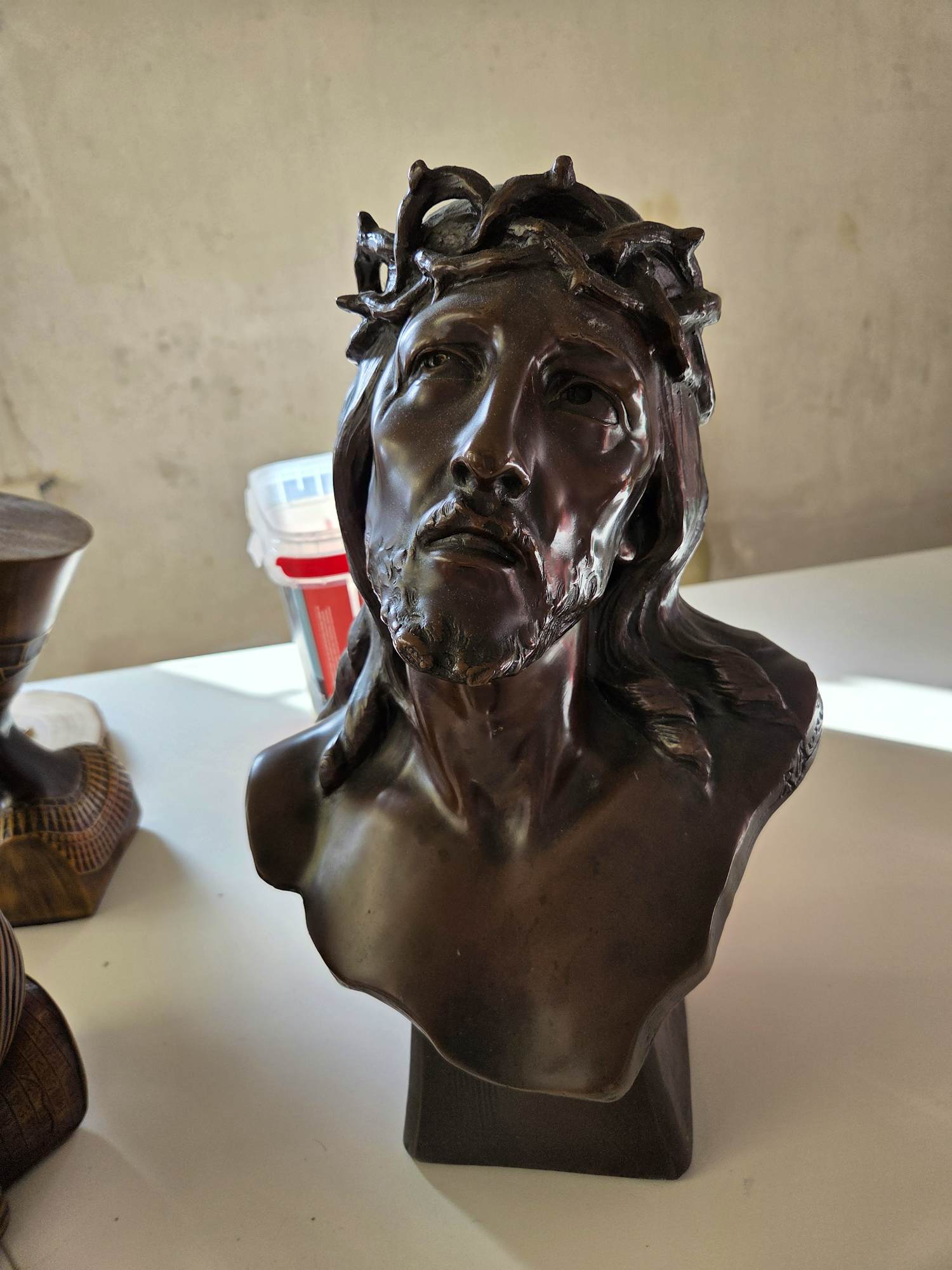 Richard Aurili - Borstbeeld Jesus kopen? Bied vanaf 200!