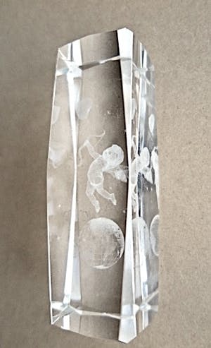 Niet of onleesbaar gesigneerd - Cupido/Amor schiet pijl in het Hart -3D kristal lasergravure - Diamantgeslepen kopen? Bied vanaf 1!