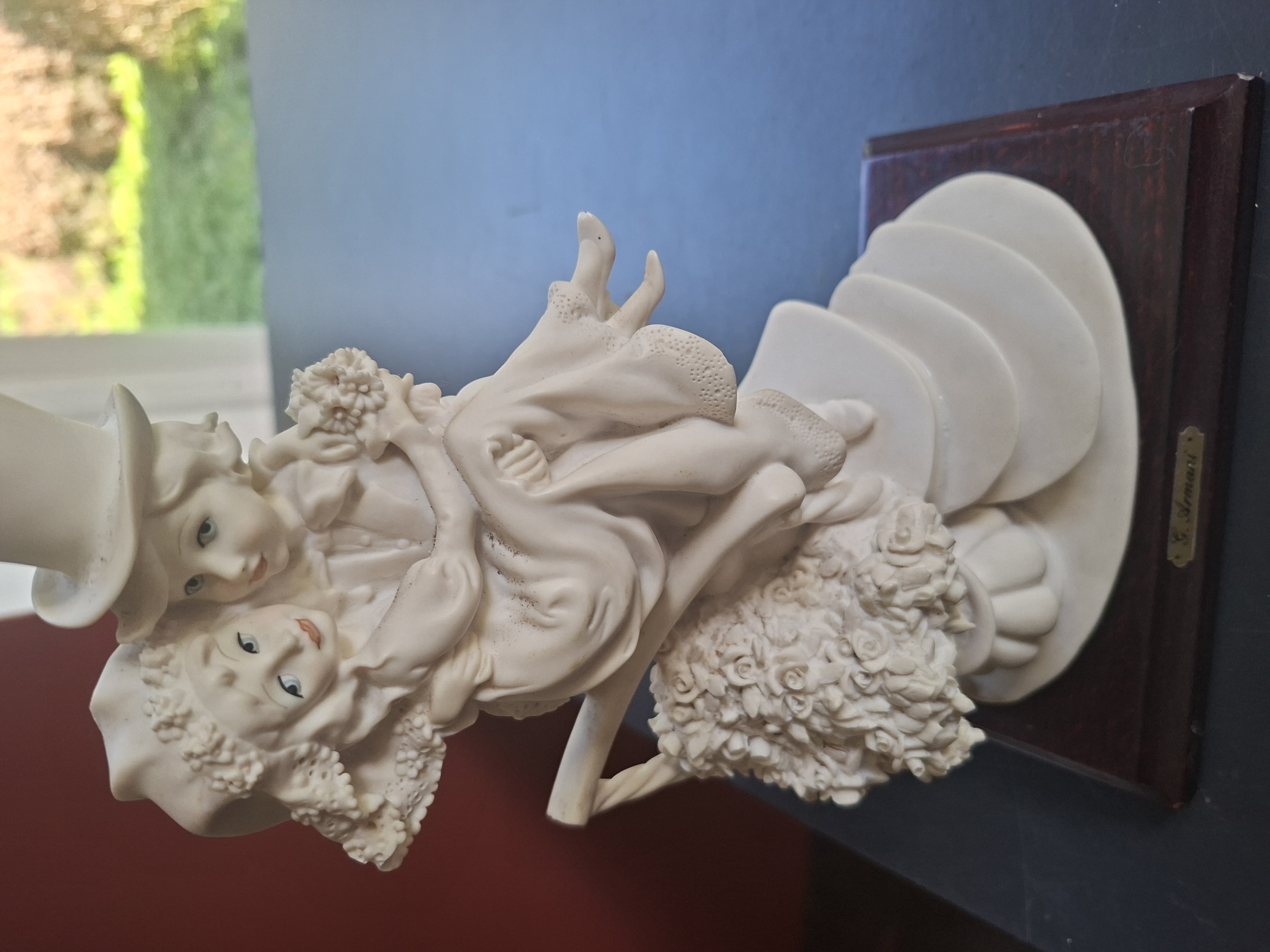Giuseppe Armani - Little Bride and Groom on Stairs kaufen? Bieten Sie von 20!