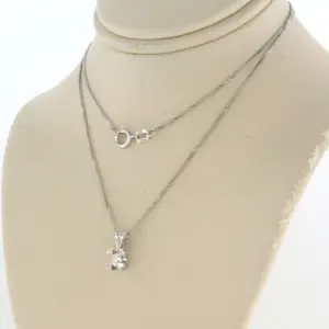 14k wit gouden collier met solitair hanger met diamant 0.12 ct - 45 cm lang kopen? Bied vanaf 220!