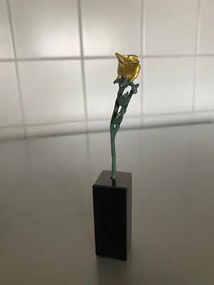 Niet of onleesbaar gesigneerd - Bloem kopen? Bied vanaf 1!