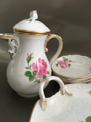Meissen porzellan - koffie of thee potje met schaaltjes kopen? Bied vanaf 175!
