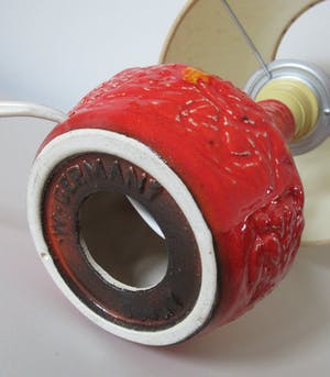 Bodo Mans - Fat Lava Oranje Rode lampvoet model 566-17 incluis originele kap - Bay Keramik kopen? Bied vanaf 30!