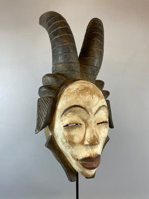 Punu - African mask from the Punu-Lumbo - Gabon. kopen? Bied vanaf 45!