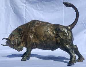 Pierre Chenet - Bronzen stier verkocht voor € 320!