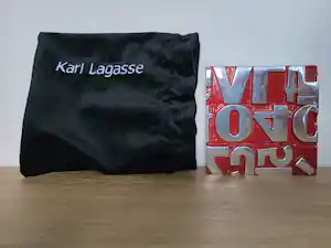AcheterKarl Lagasse - God Bless Red? Enchérissez de 100!